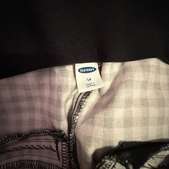 Old Navy Women's Black and White Checkered Chinos - Picture 4 of 5